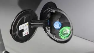 Diesel Exhaust Fluid (DEF)-How to fill the def tank in 2017 Ram Truck