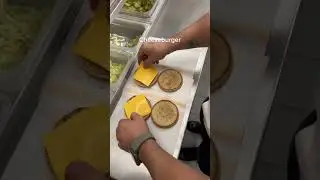 DIETRO LE QUINTE DEL MCDONALD 😱😱 #foodlover #hamburger #delivery #mc #fastfood #mcdonalds #food