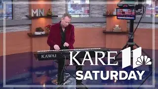 Pianist Steven C performs a Christmas medley