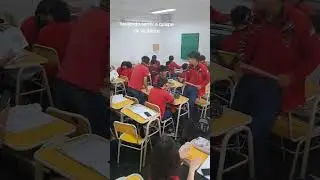 Haciendo sentir de visitante al profe😲 #shorts #viral #curiosidades