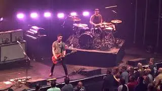 Royal Blood - Figure It Out - Live at the Fox Theater in Detroit, MI on 10-17-17