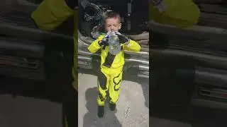 Mini motard au S&eacute;n&eacute;gal Ewen &agrave; 5 ans