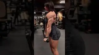 She is RIPPED! Look at Her Arms - Yulia Glazycheva