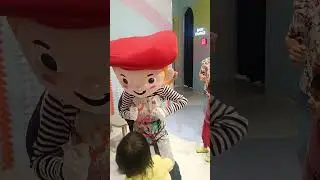 #2025 #kidsfun #trending #iliketomoveitmoveit #playnlearn #weekendvibes