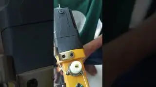 praktek menggunakan mesin jahit karung gk9-500 merk flying man