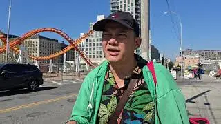 Hân Trần đi rửa mắt tại bãi biển New York nước Mỹ