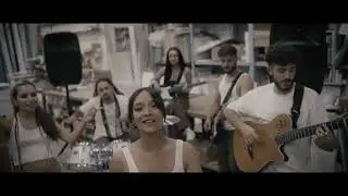 Yoy Paraxis, Mateo Latorre y Mario Rubio Ft. Johnny's Drama y Marina S&aacute;nchez - Otra raz&oacute;n