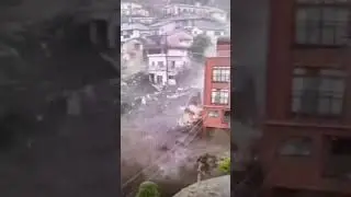 JAPAN SHOCKED!  LANDSLIDE AT ATAMI ZHIZUOKA AFTER A HEAVY RAINS FOR ALMOST 1 WEEK :  #Shorts