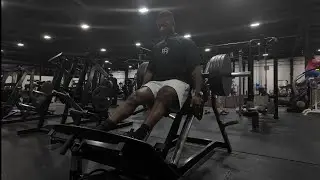 Mic&rsquo;d up Late Night Leg Day &mdash; No Excuses, Just Work