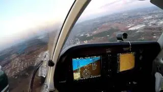 Beechcraft Baron G58 - Aproximação visual e pouso, pista 14 - SBGO - Goiânia/GO
