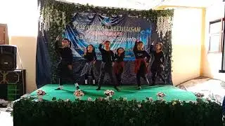 Penampilan DANCE STECU Oleh Kelas 4&5 dalam Kegiatan Tasyakuran Kelulusan Murid Kelas 6