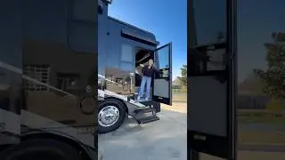 Автодом Thor Motor Coach Venetian Class A с дизельным двигателем, модель B42 @ThorMotorCoach