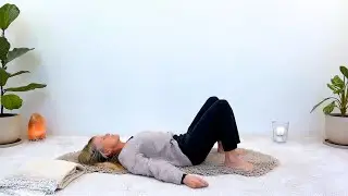 Liggande Flöde för Lugn & Ro | Sensing Yoga
