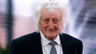 At 80, Rod Stewart Breaks Silence on Ronnie Wood