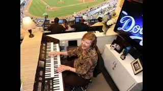 Dodger Stadium Organ - Las Chiapanecas (Mexican Hat Dance) - Nancy Bea!!!