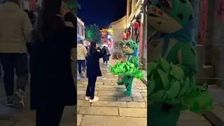 frog salute #shorts  #funny #frog #dancemoves #viral #frogdance #youtubeshorts #cute #frogling