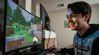 Jonathan plays Minecraft on TikTok live P.T 4