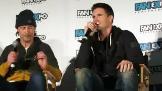 THE FLASH cast (Cavanagh, Amell, Valdes, Nicolet & Sawyer)  - Fan Expo Vancouver 2019 - Panel