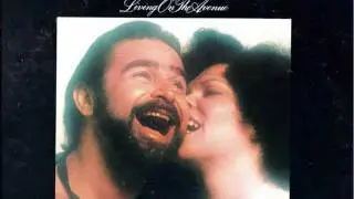 stan bronstein - living on the avenue