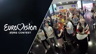 Fans arrive at the arena!