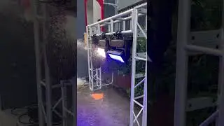 Waterproof performance demonstration of 1000W cutting lights and headlights.