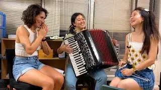 Camila interviews Banda Verde