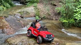 MEU FILHO ENTROU COM O JEEP DELE NO LAGO E NO RIACHO DO MEU SÍTIO.