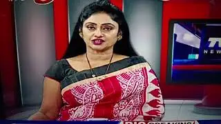 Beautiful Newsreader Kalyani in Red White Saree 