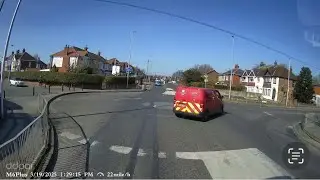 KM72TYG Blackpool. Well technically they did go round the mini roundabout 🤔🤔