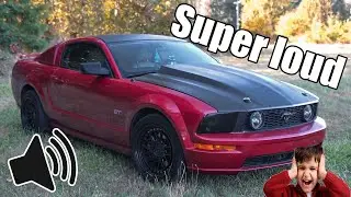 Mustang GT с прямой выхлопной системой, длинными коллекторами BBK и X-образной выхлопной системой BBK