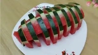 Лайфхаки по нарезке АРБУЗА. Никаких грязных рук, никакого сока, быстро и просто!