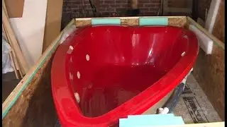 Hamilton man buys heart-shaped hot tub from Dumb and Dumber