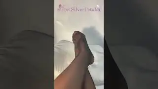 ASMR Juego pies y nylons/Feet and nylons game #asmrsound #asmrelaxing #elegantfeet #nylon #feet