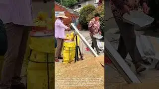 Portable Grain Auger: Efficient Grain Transfer Solution