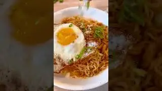 Trying Indomie Mi Goreng instant noodles | Where has this been all my life?