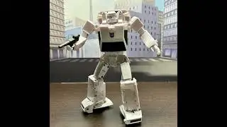 TRANSFORM!!! X-Transbots MX-28 Shock Trooper Fast / Masterpiece Decepticon Runamuck Review