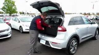 Napleton KIA Walkaround of 2017 Niro Touring Advanced
