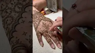 Beautiful henna design for back hand #henna #mehendi #mehndi #mehndidesign