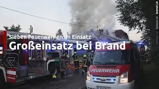 Dachstuhl in Vollbrand: Sieben Feuerwehren bei Brand eines Wohnhauses in Bad Schallerbach im Einsatz