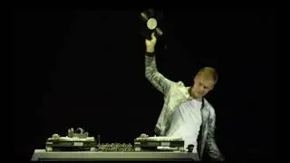 Armin van Buuren - Live at Creamfields - 2010