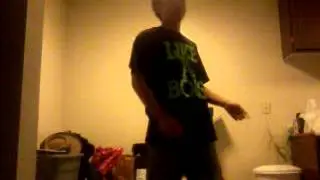 Dancing to Tristam Meets League of Legends (Dubstep)