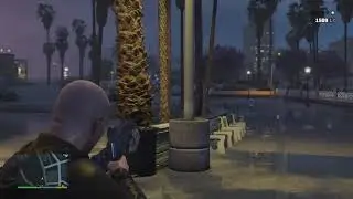 Grand Theft Auto 5 PS4 health and lower wanted level by phone calls