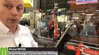 Cellule de soudage robotis&eacute; &agrave; chassis en E avec deux postes