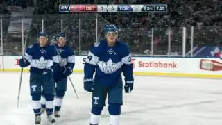 Matthews opens up for one-timer, instead uses lethal wrist shot