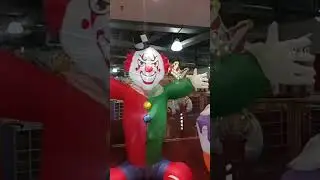 Mall Walking Live