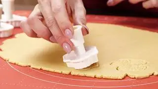 Cookie cutters with stamp DEL&Iacute;CIA, 4 pcs, Christmas