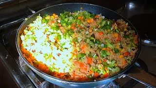How to Make Nigerian Fried Rice with Chicken | Easy Vegetable Rice Recipe #nigerianFriedRice