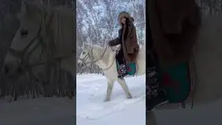 I can book horseback riding this afternoon. Time to go home. #horse #horsevideo