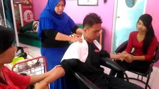 Rolia Barber Shop Head Massage Indian Style