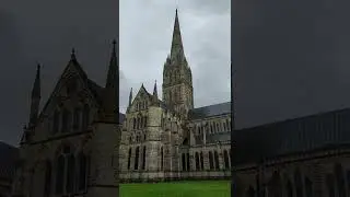 Salisbury Cathedral chimes 12pm, wiltshire